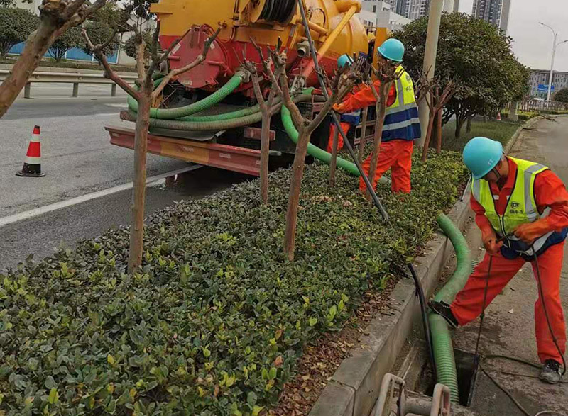 中平镇市政管道清淤